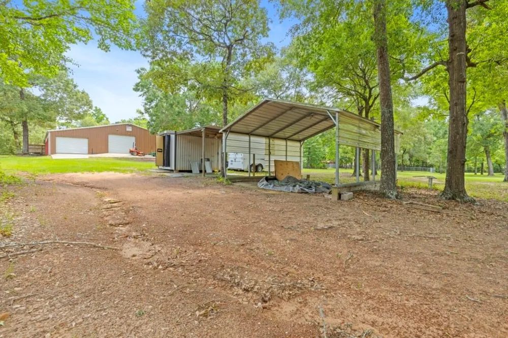 203 Mapleleaf Street Magnolia, TX 77354
