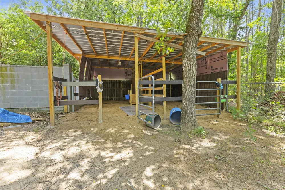 203 Mapleleaf Street Magnolia, TX 77354