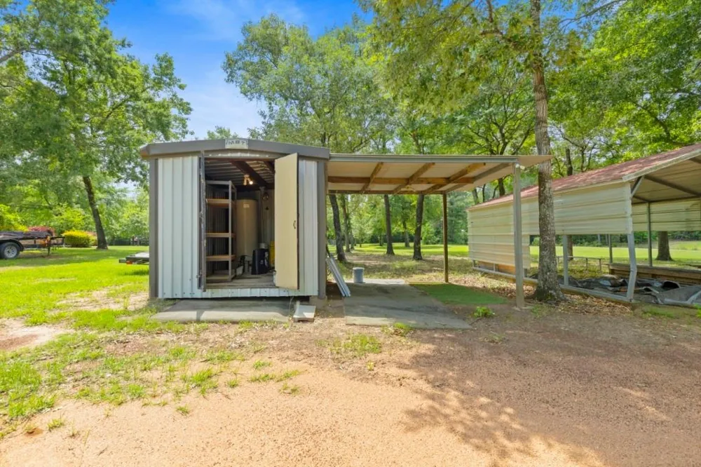 203 Mapleleaf Street Magnolia, TX 77354