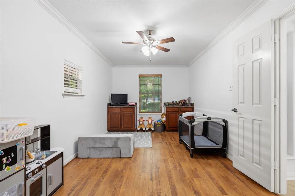 203 Mapleleaf Street Magnolia, TX 77354