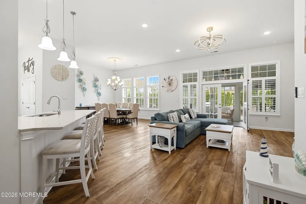 6 Otter Circle Barnegat, NJ 08005