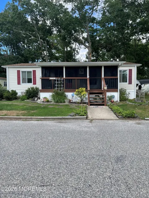 102 Cedar Lane