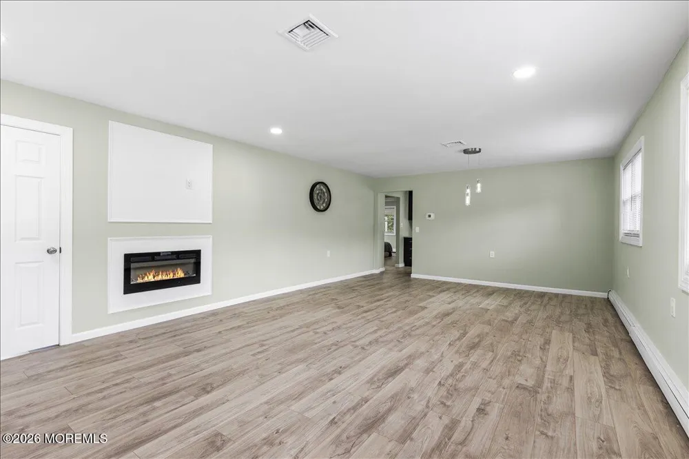 135 Biabou Drive Toms River, NJ 08757
