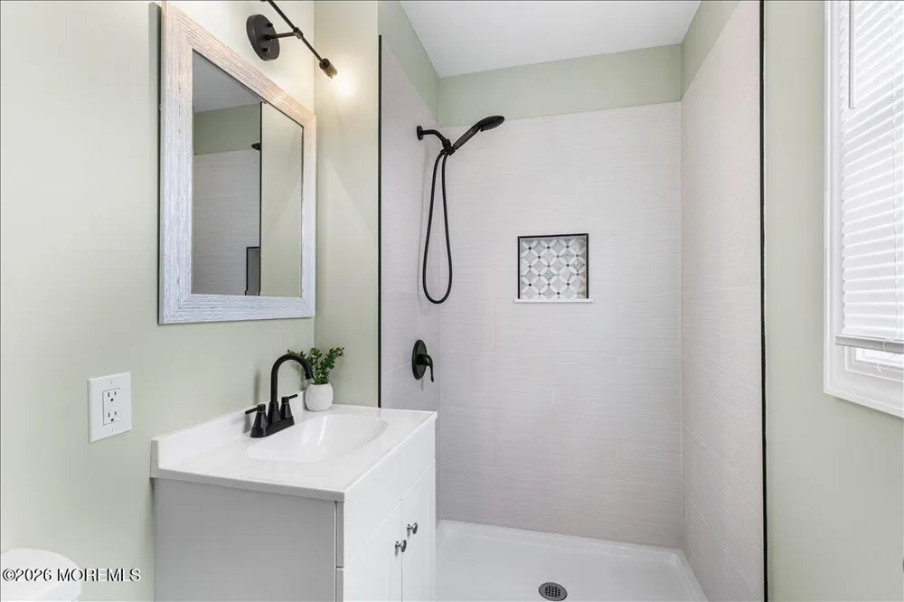 135 Biabou Drive Toms River, NJ 08757