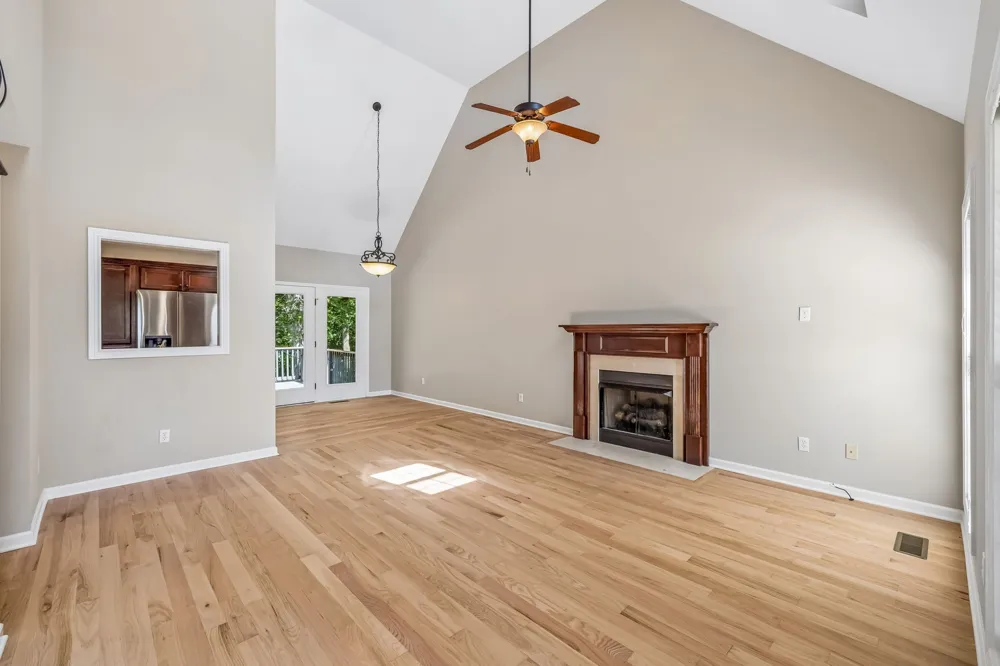 6010 Woodview Ct Greenbrier, TN 37073