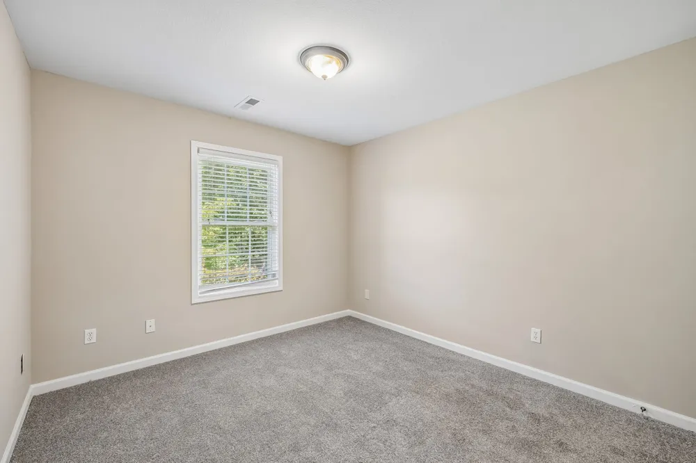 6010 Woodview Ct Greenbrier, TN 37073