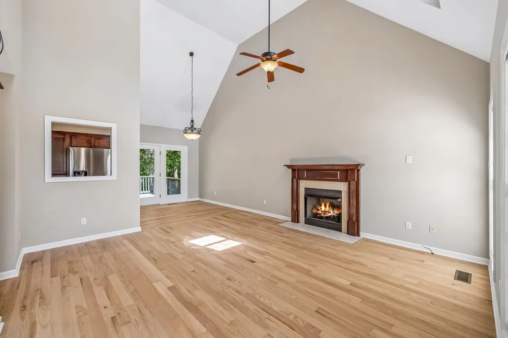 6010 Woodview Ct Greenbrier, TN 37073