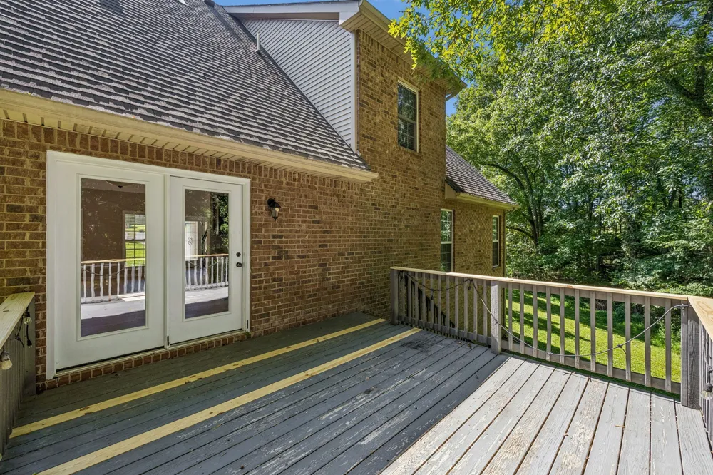 6010 Woodview Ct Greenbrier, TN 37073