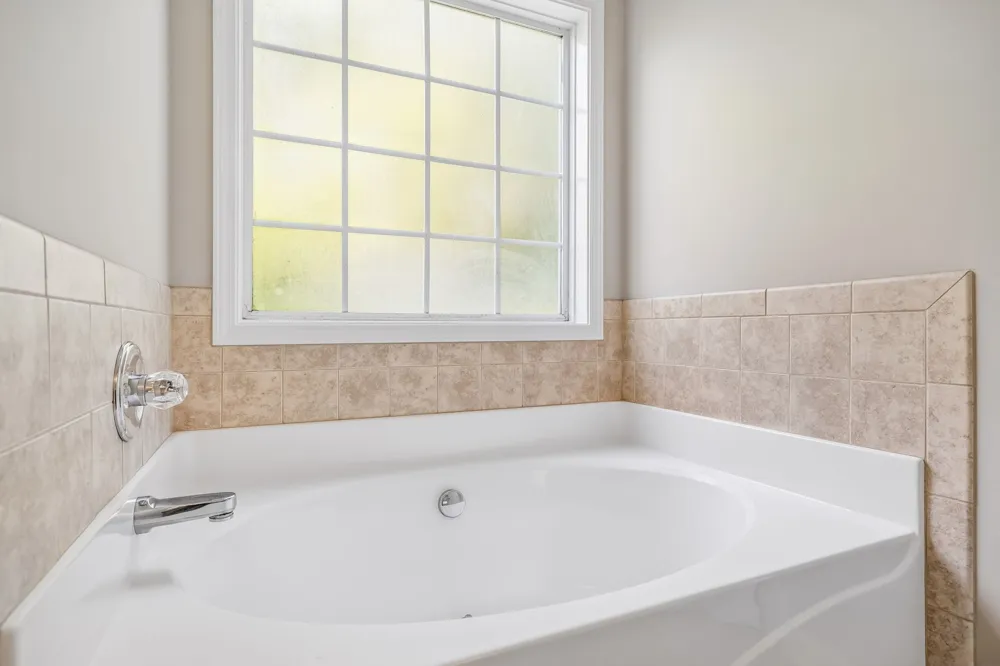 6010 Woodview Ct Greenbrier, TN 37073