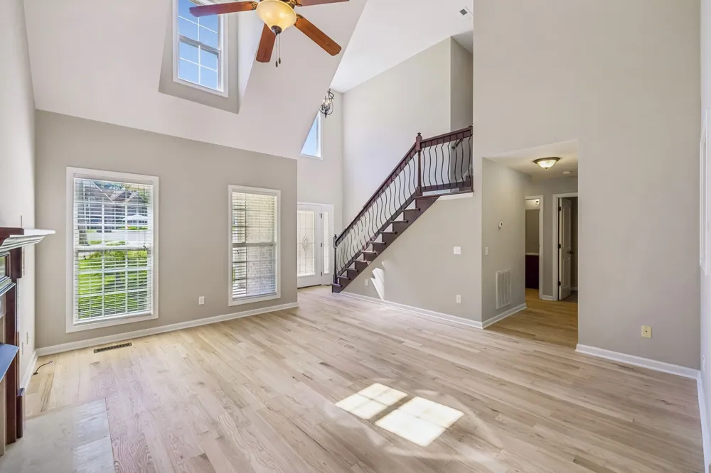 6010 Woodview Ct Greenbrier, TN 37073