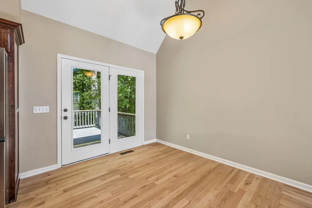 6010 Woodview Ct Greenbrier, TN 37073