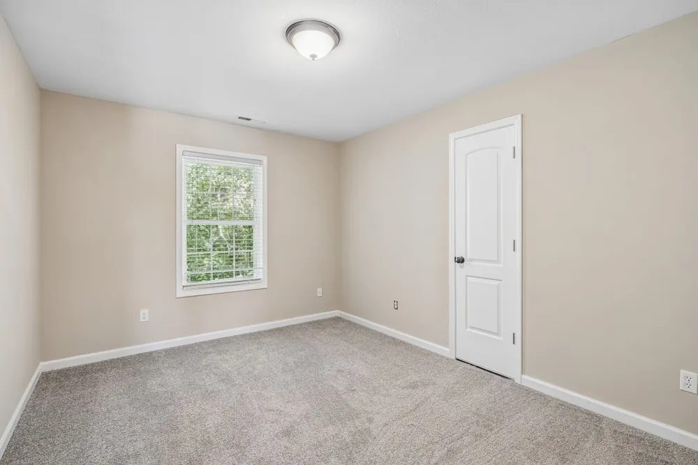 6010 Woodview Ct Greenbrier, TN 37073