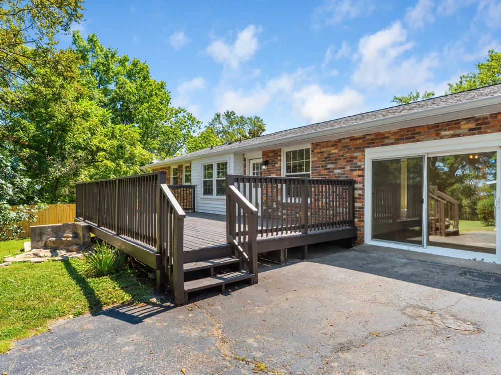 126 Gatone Dr Hendersonville, TN 37075