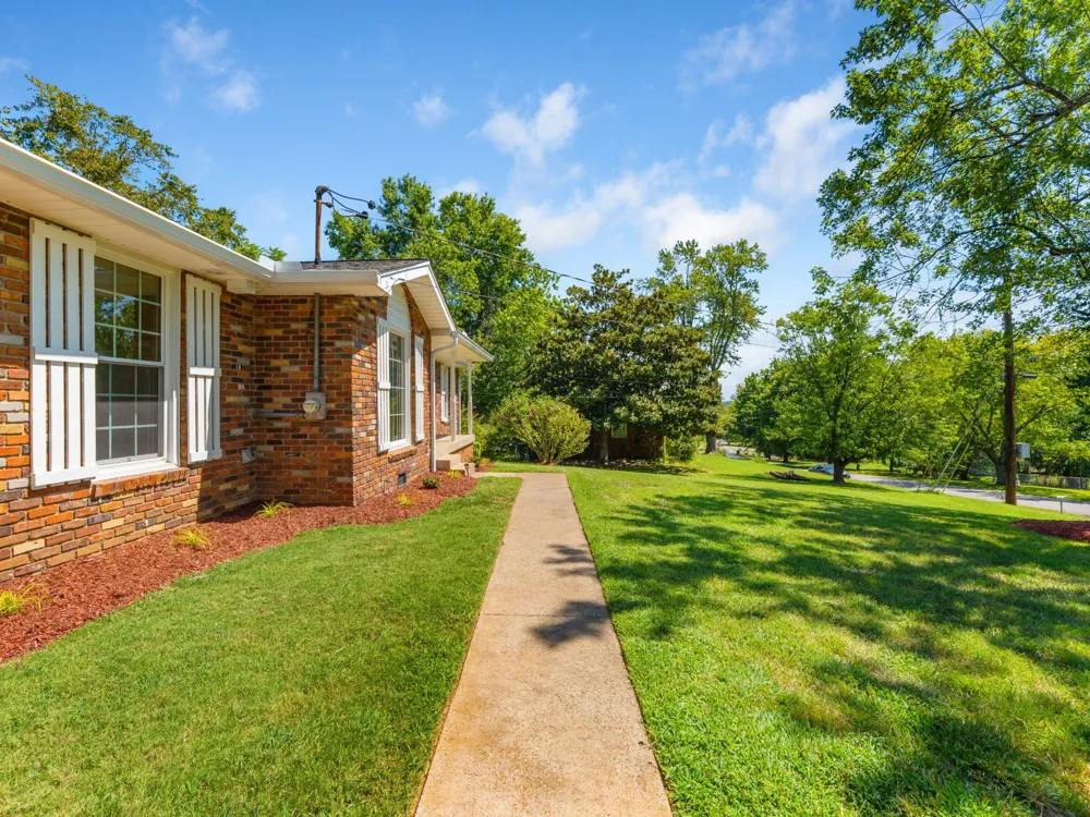 126 Gatone Dr Hendersonville, TN 37075