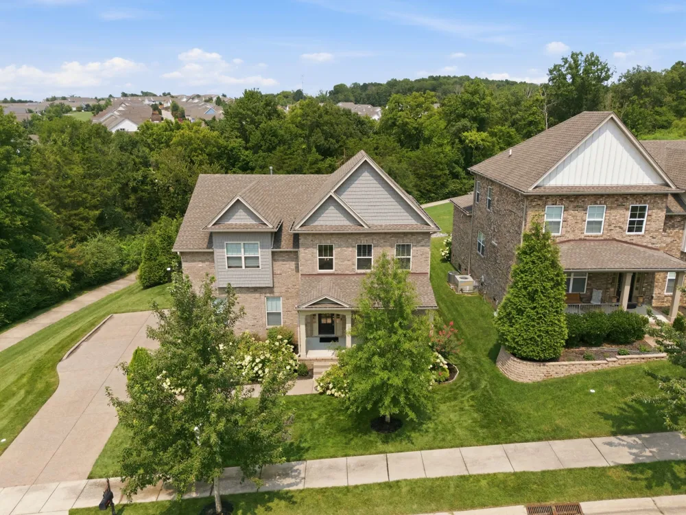 2205 Kirkwall Dr Nolensville, TN 37135