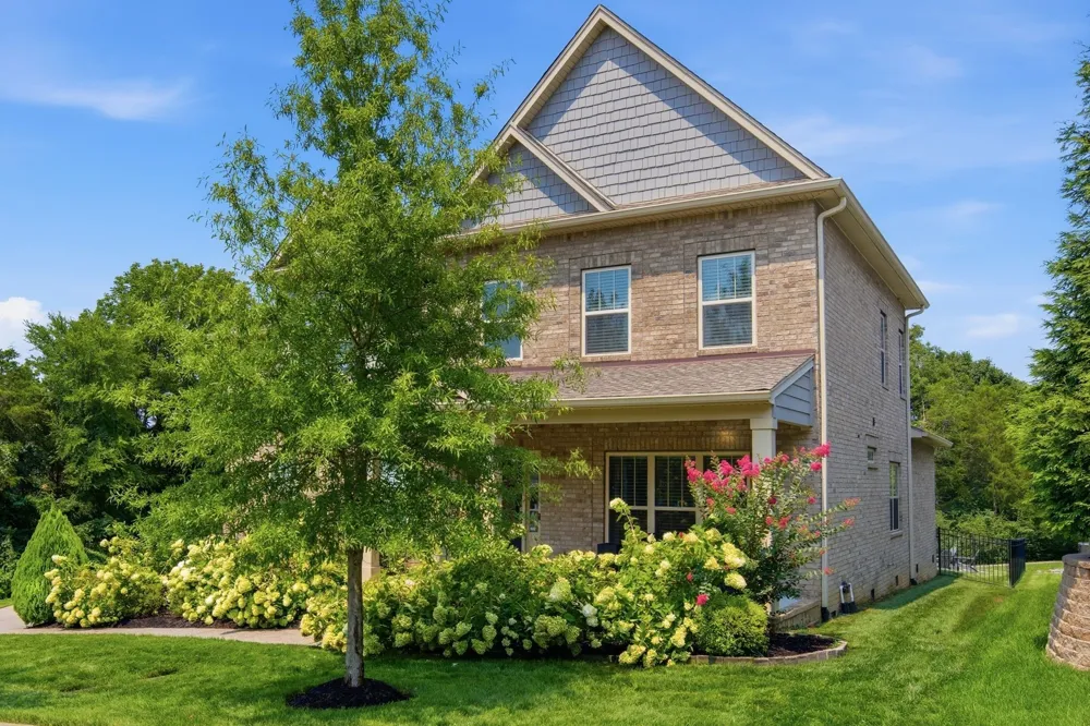 2205 Kirkwall Dr Nolensville, TN 37135