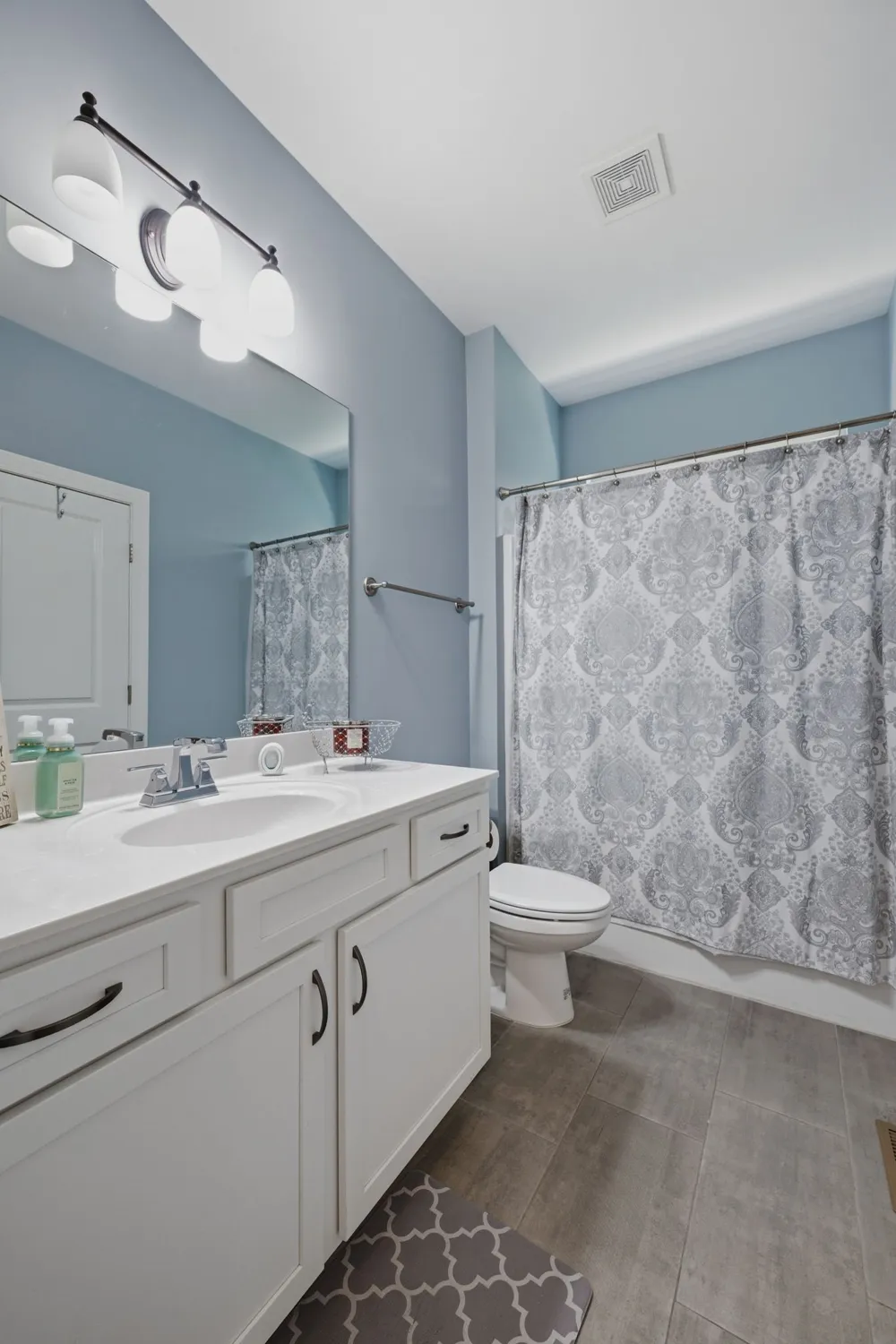 2205 Kirkwall Dr Nolensville, TN 37135