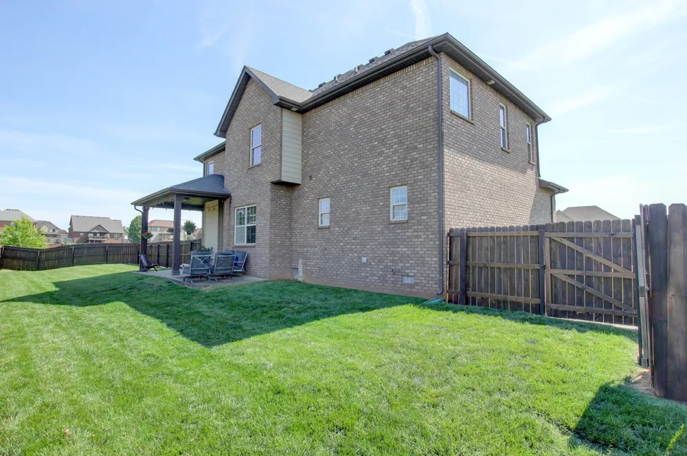 2632 Browning Way Clarksville, TN 37043