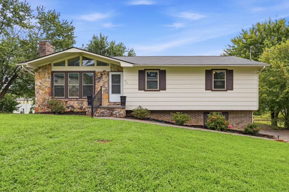 916 Tri Cir NE Cleveland, TN 37312