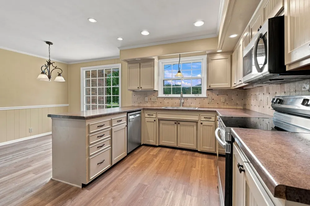 1713 Pinetree Ln Brentwood, TN 37027