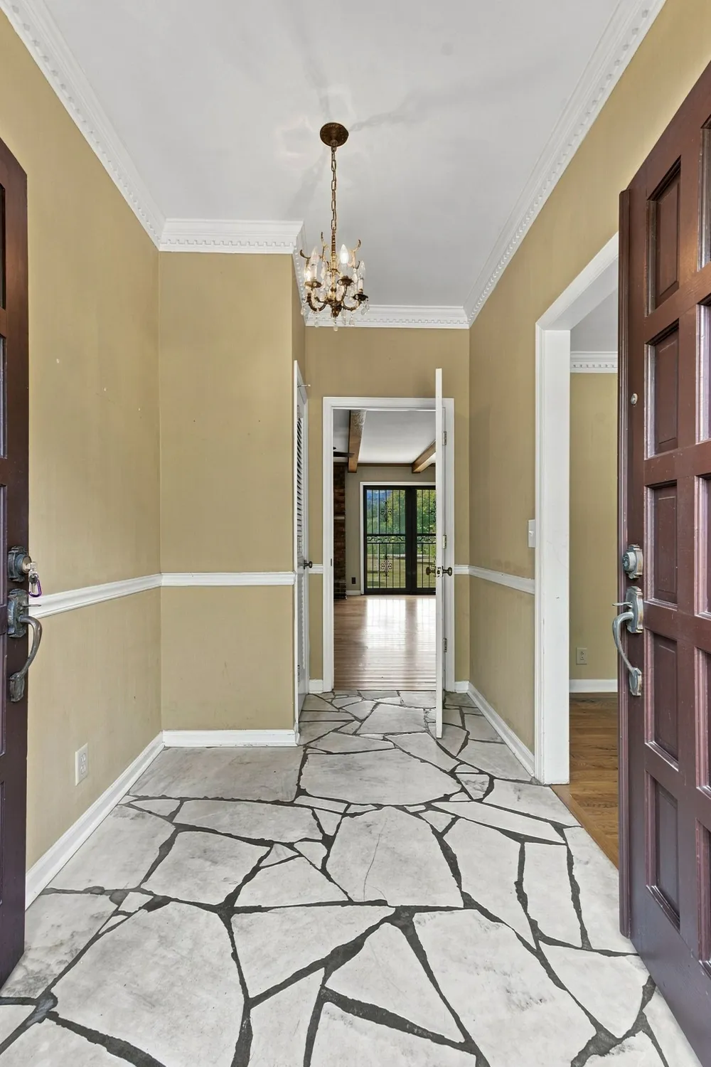 1713 Pinetree Ln Brentwood, TN 37027