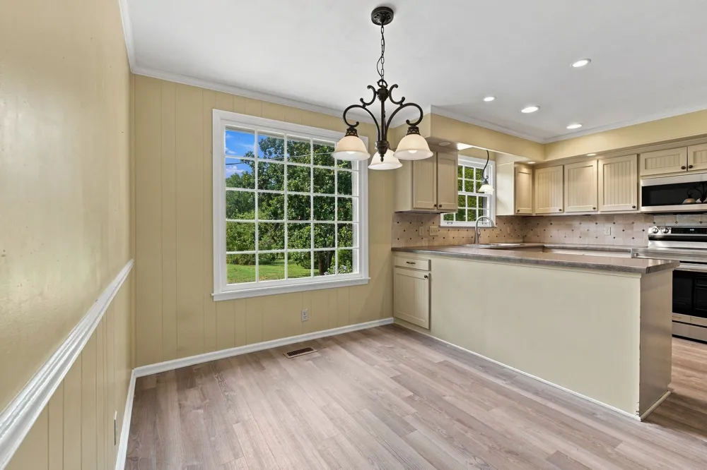 1713 Pinetree Ln Brentwood, TN 37027