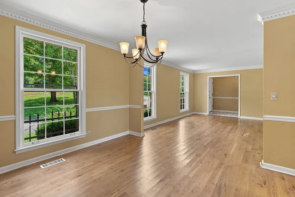 1713 Pinetree Ln Brentwood, TN 37027