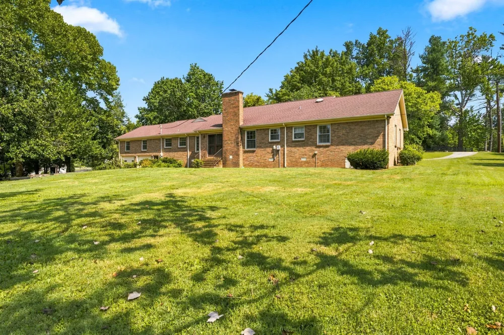 1713 Pinetree Ln Brentwood, TN 37027