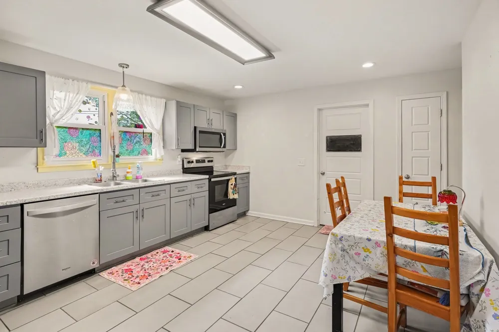 2099 Webster St Greenbrier, TN 37073