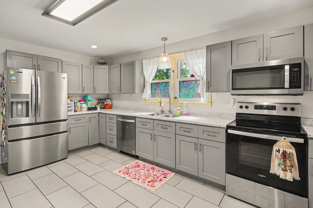 2099 Webster St Greenbrier, TN 37073