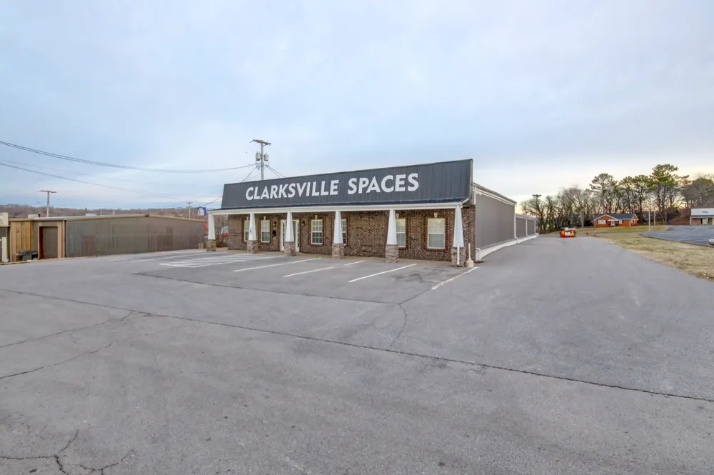 1017 S Riverside Dr #255 Clarksville, TN 37040
