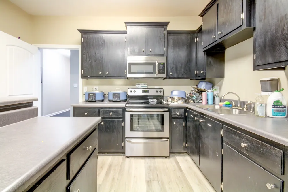 1017 S Riverside Dr #255 Clarksville, TN 37040