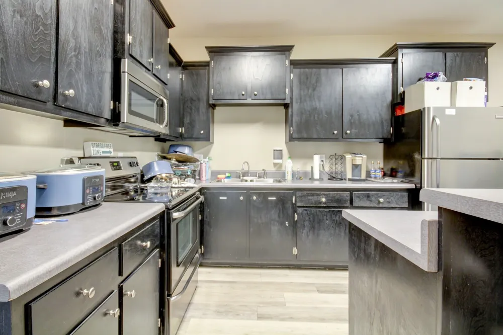 1017 S Riverside Dr #255 Clarksville, TN 37040