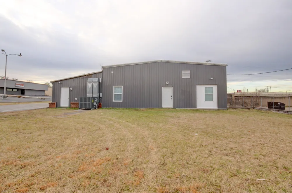 1017 S Riverside Dr #255 Clarksville, TN 37040