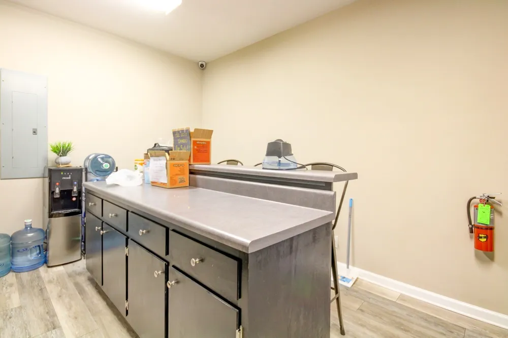 1017 S Riverside Dr #255 Clarksville, TN 37040