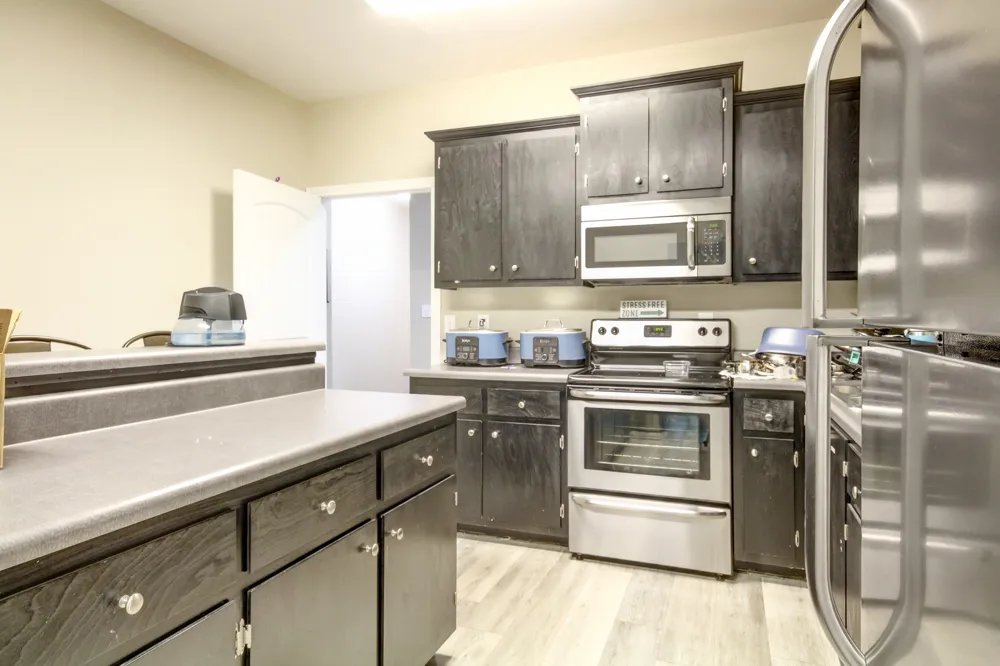 1017 S Riverside Dr #255 Clarksville, TN 37040