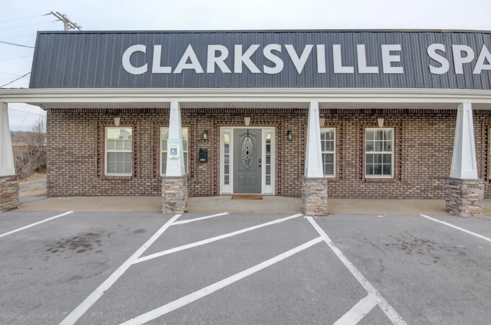 1017 S Riverside Dr #255 Clarksville, TN 37040