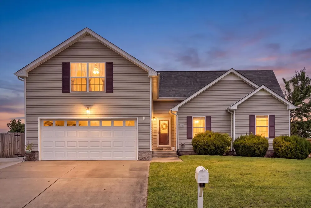 3795 Madeline Ct Clarksville, TN 37042