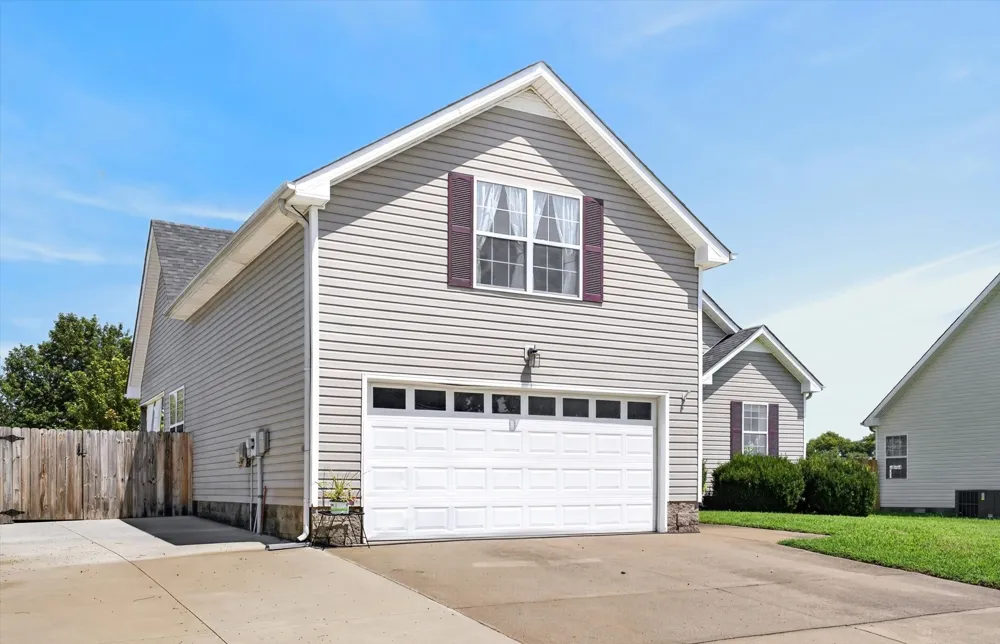 3795 Madeline Ct Clarksville, TN 37042