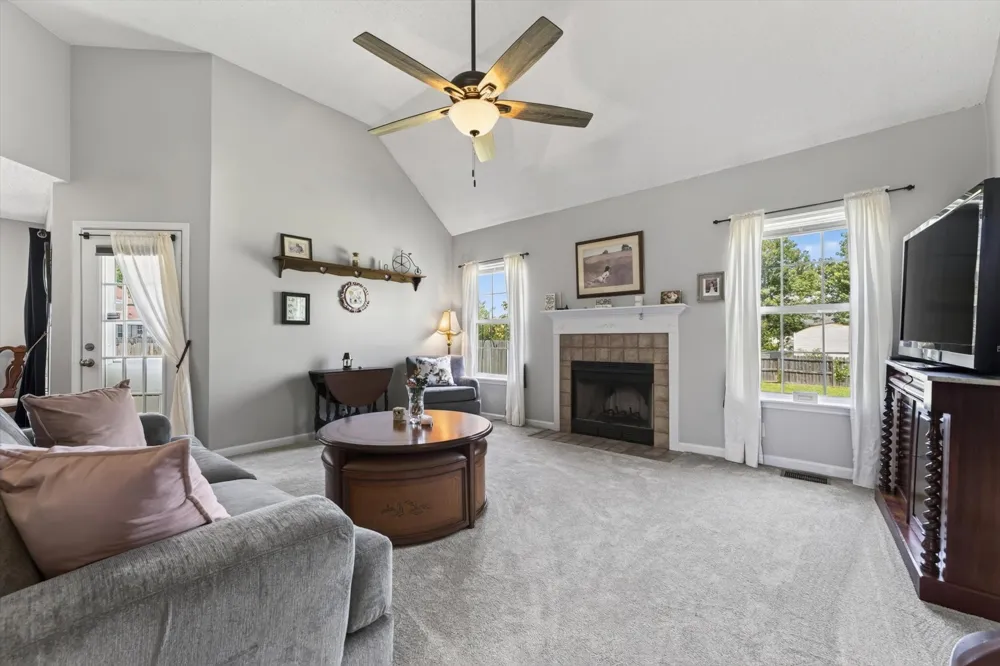 3795 Madeline Ct Clarksville, TN 37042