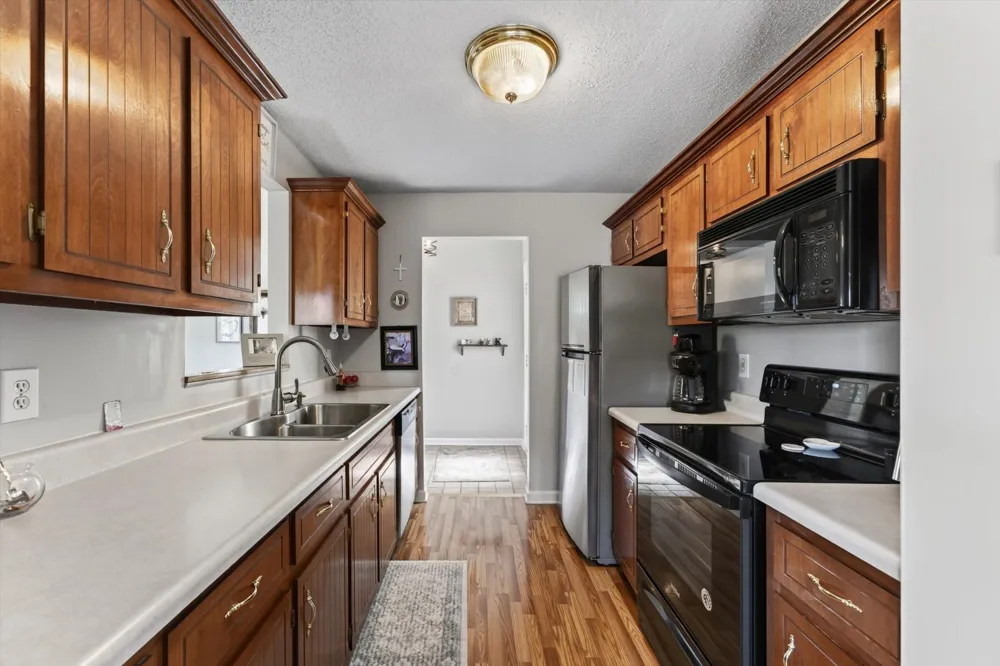 3795 Madeline Ct Clarksville, TN 37042