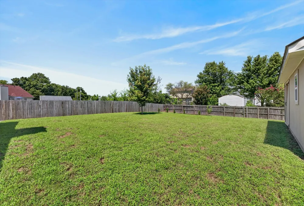3795 Madeline Ct Clarksville, TN 37042