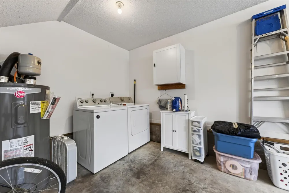 3795 Madeline Ct Clarksville, TN 37042