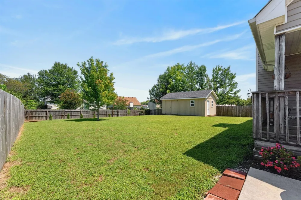 3795 Madeline Ct Clarksville, TN 37042