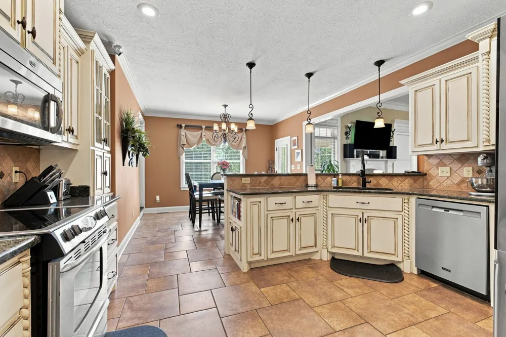 48 Airport Court Waverly, TN 37185