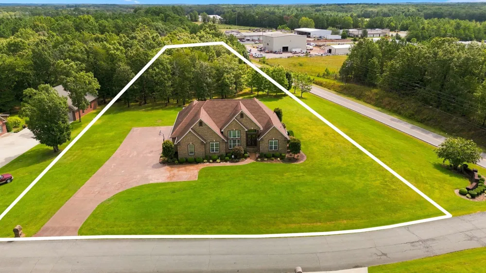 48 Airport Court Waverly, TN 37185