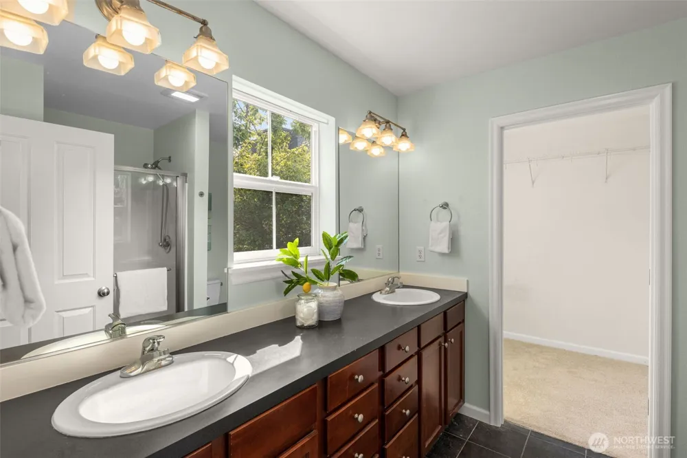 1919 25th Avenue NE Issaquah, WA 98029