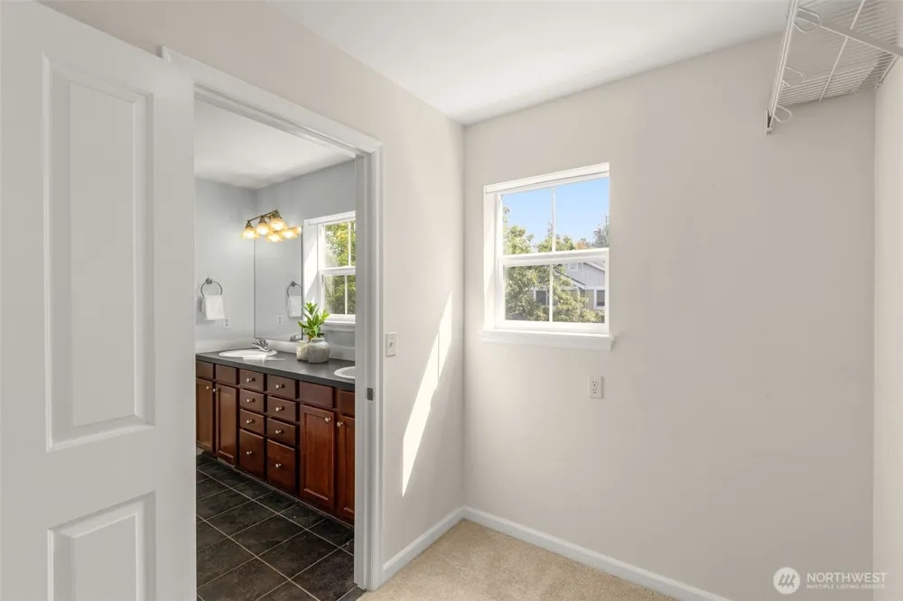 1919 25th Avenue NE Issaquah, WA 98029