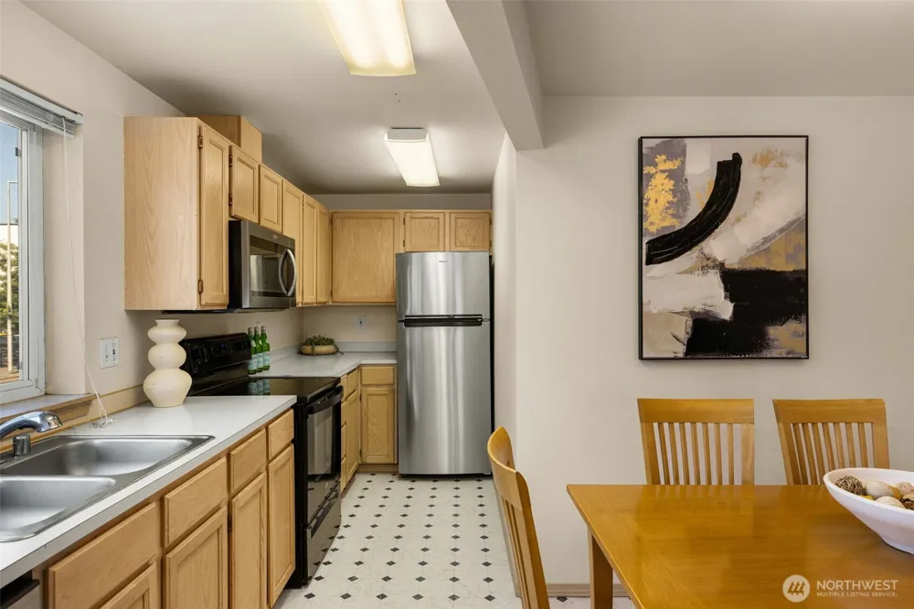 12056 15th Avenue NE #201 Seattle, WA 98125