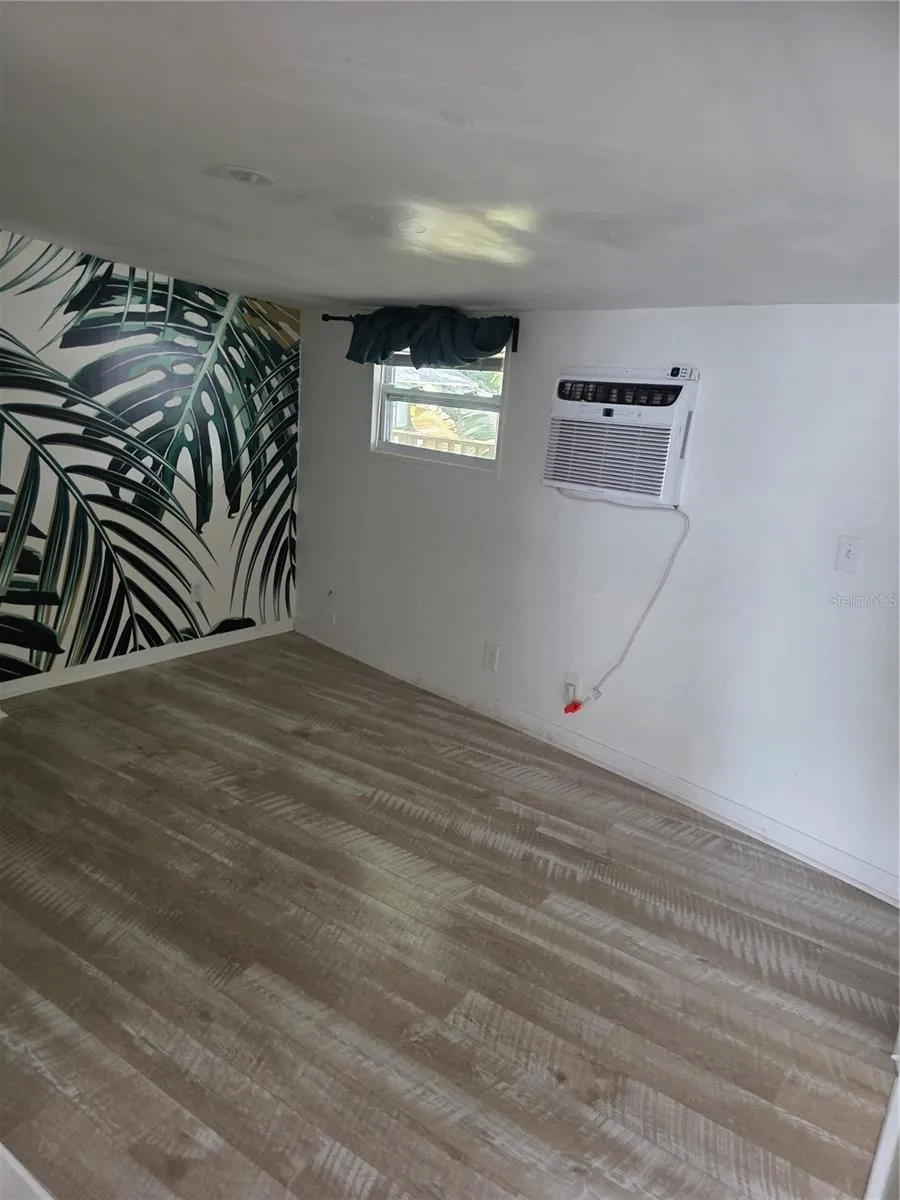 212 W BEACH PLACE #5 Tampa, FL 33606